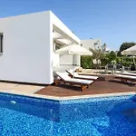 Villa Aqua